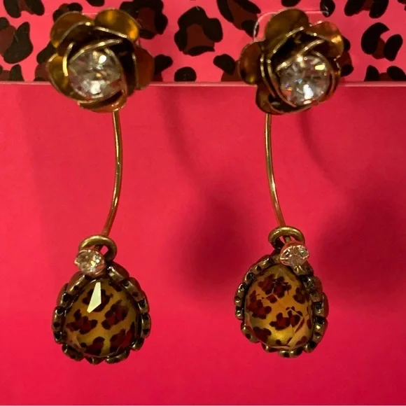 BETSEY JOHNSON- Gold Tone Leopard Drop Earrings - Picture 4 of 4